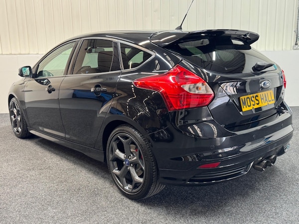 Used Ford Focus 2013 for sale - 76189888: Photo 4