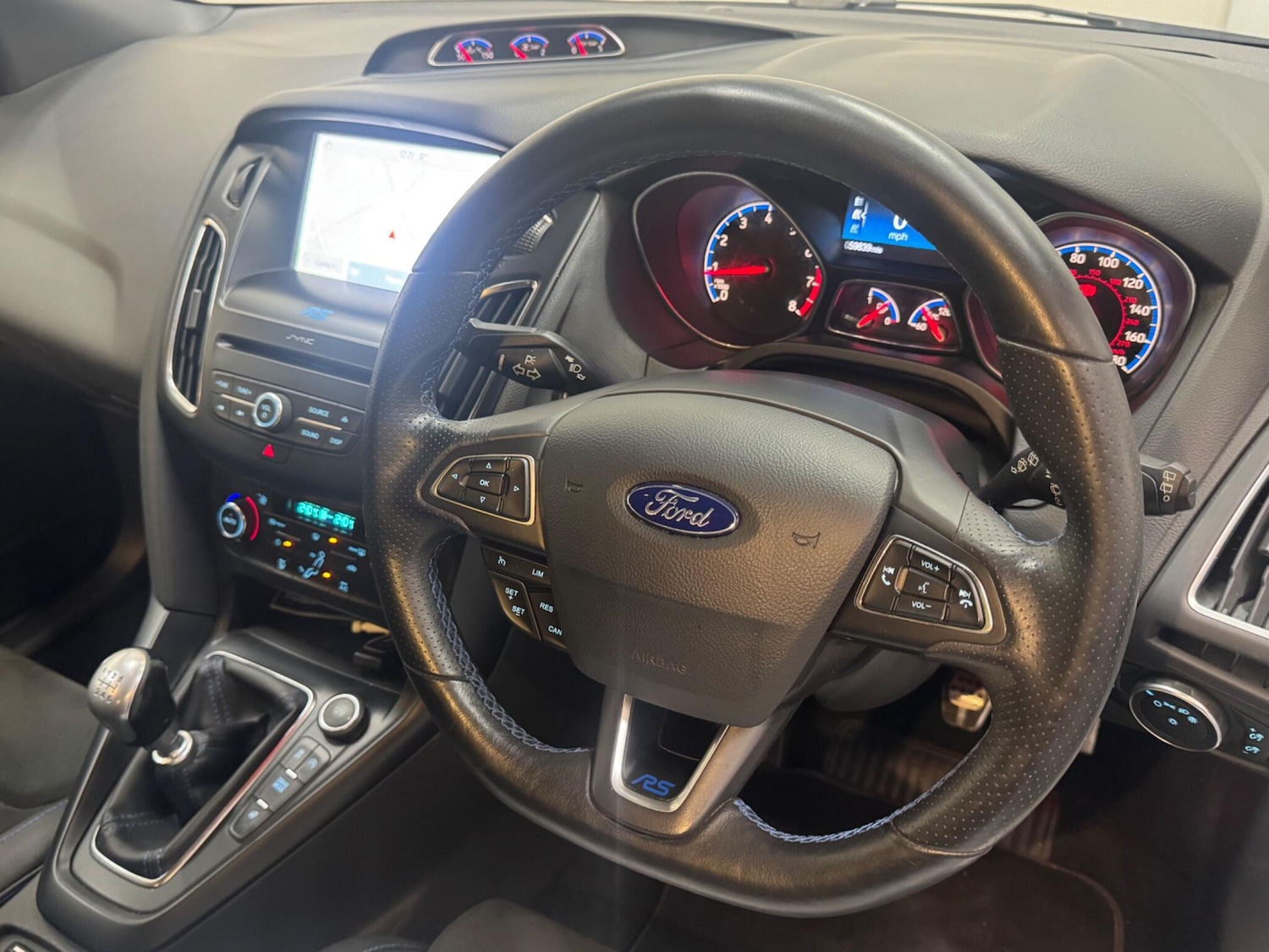 Used Ford Focus 2018 for sale - 76995142: Photo 9