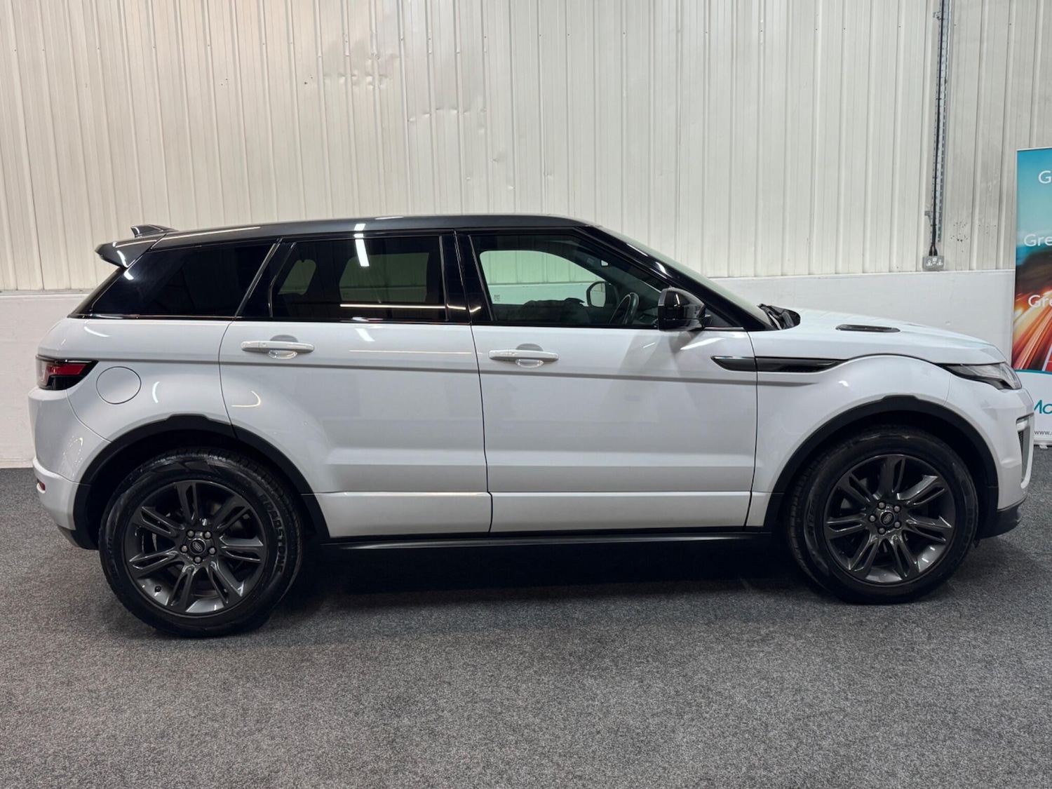 Used Land Rover Range Rover Evoque 2018 for sale - 77130565: Photo 5