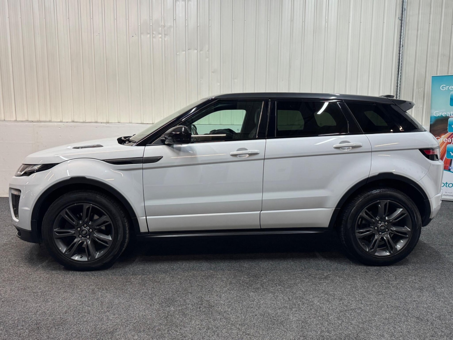 Used Land Rover Range Rover Evoque 2018 for sale - 77130565: Photo 6