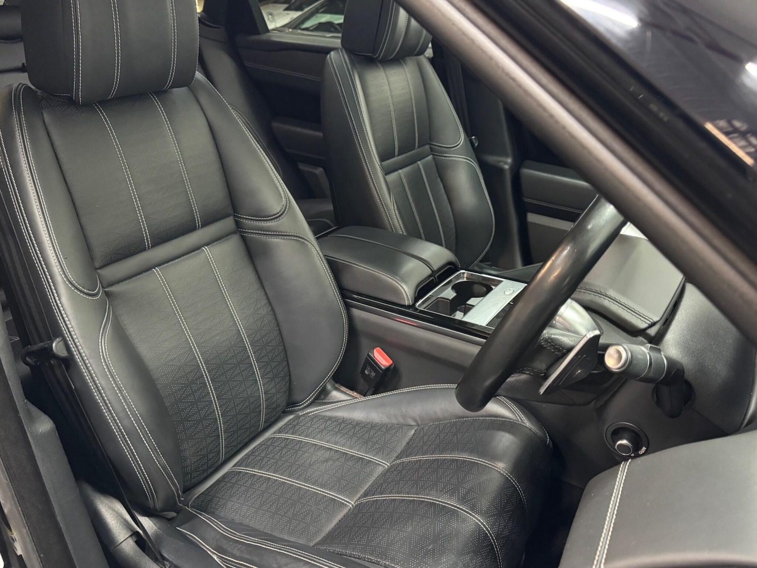 Used Land Rover Range Rover Velar 2018 for sale - 76671385: Photo 10