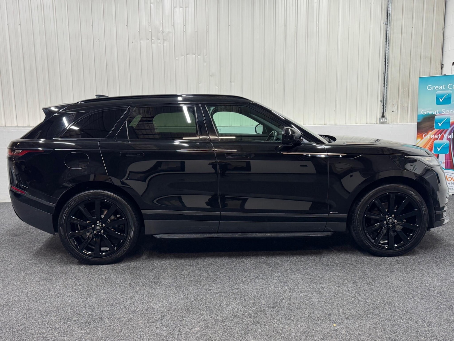 Used Land Rover Range Rover Velar 2018 for sale - 76671385: Photo 5