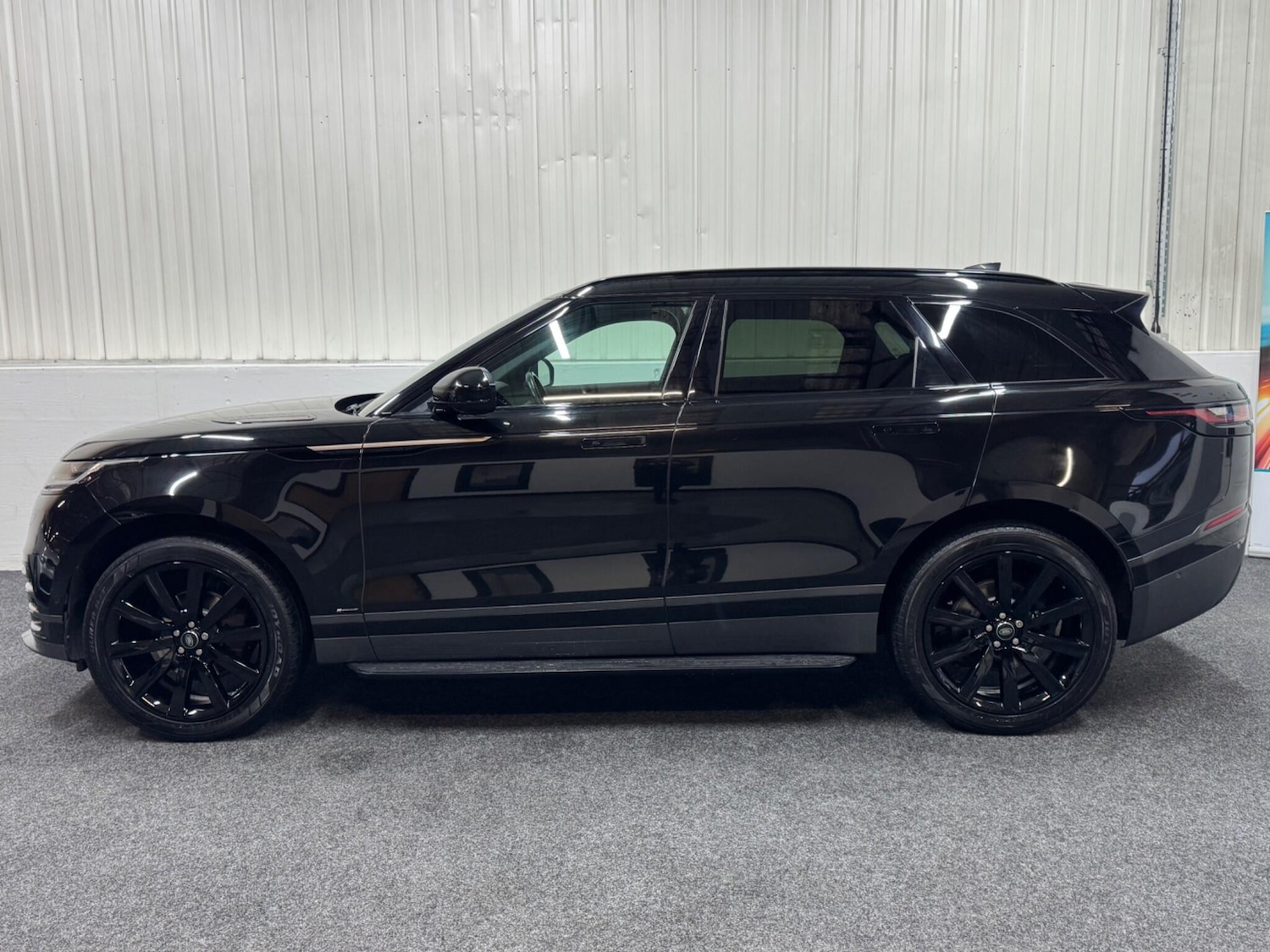 Used Land Rover Range Rover Velar 2018 for sale - 76671385: Photo 6