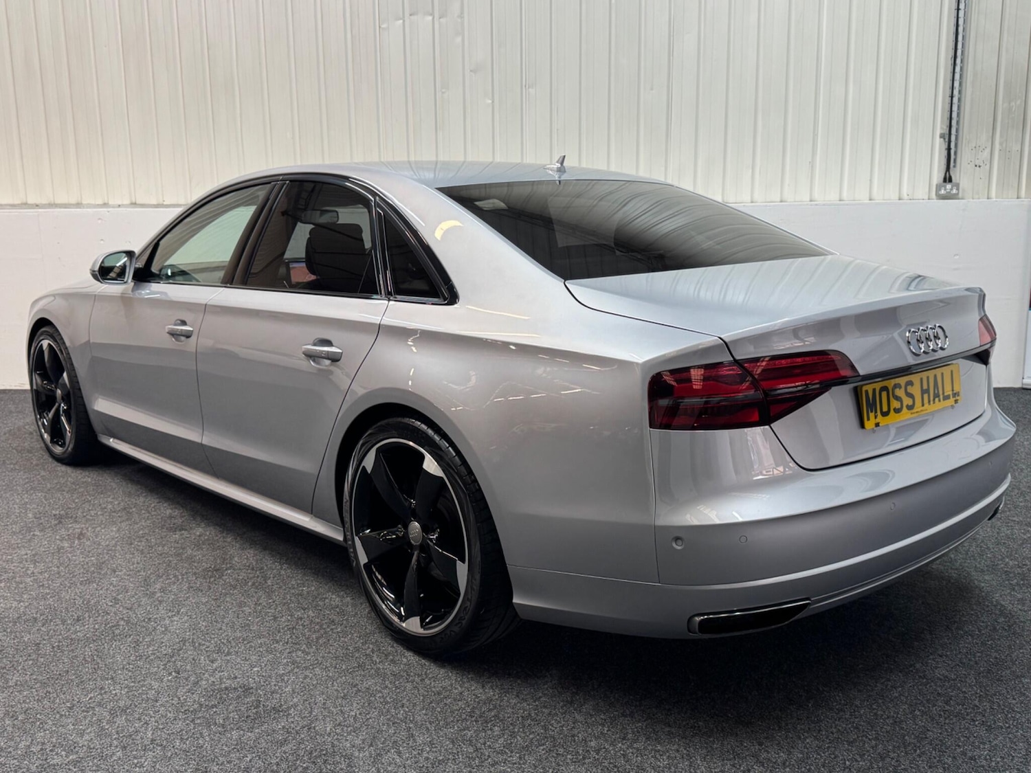 Used Audi A8 2017 for sale - 76238575: Photo 4