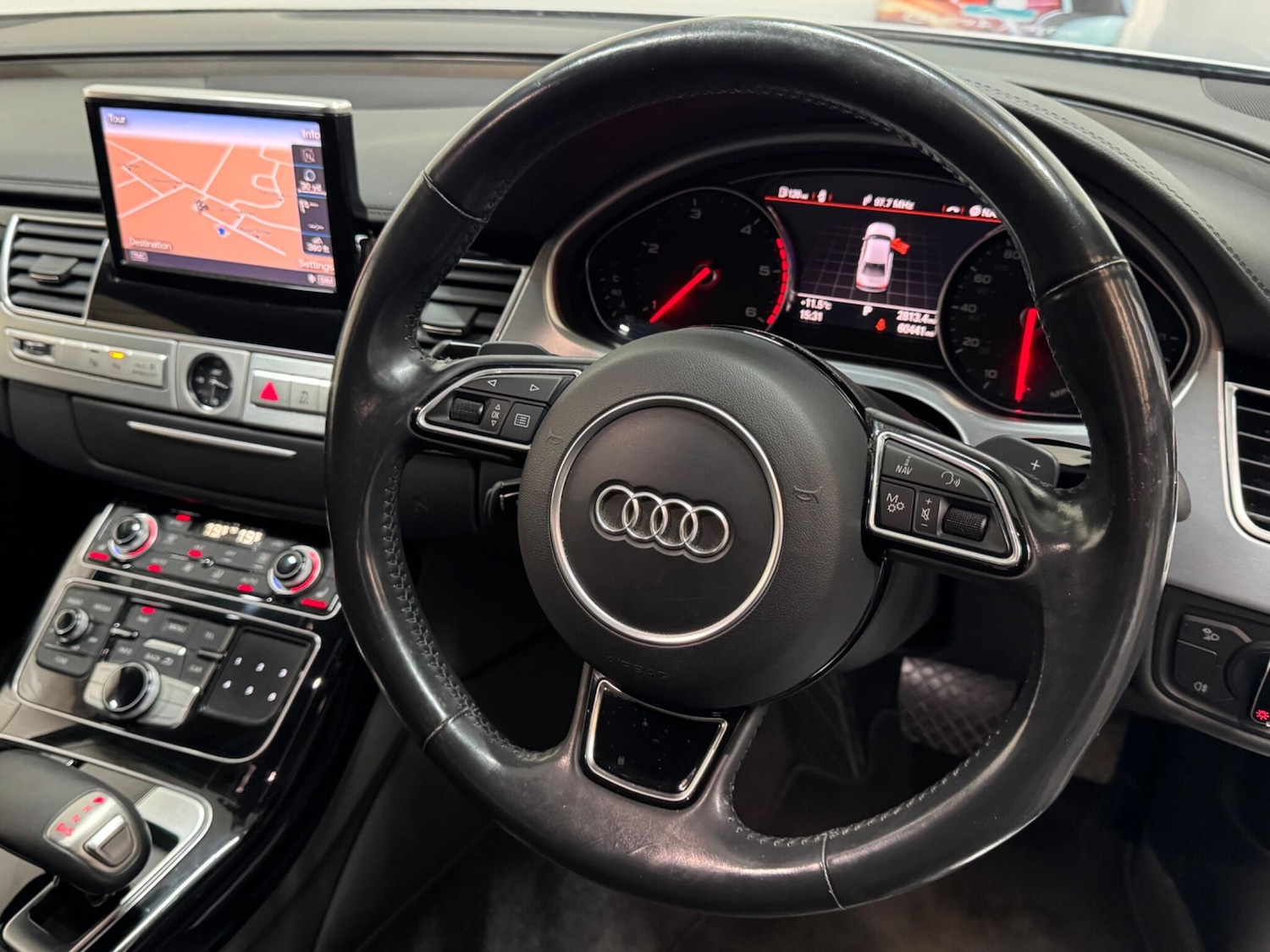 Used Audi A8 2017 for sale - 76238575: Photo 9