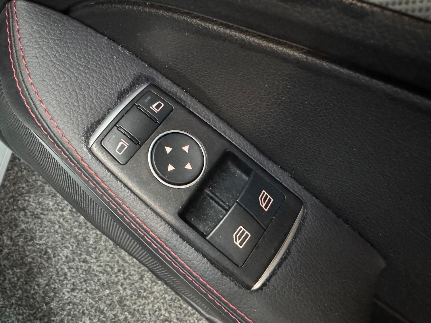 Used Mercedes-Benz SLC 2016 for sale - 76584439: Photo 21