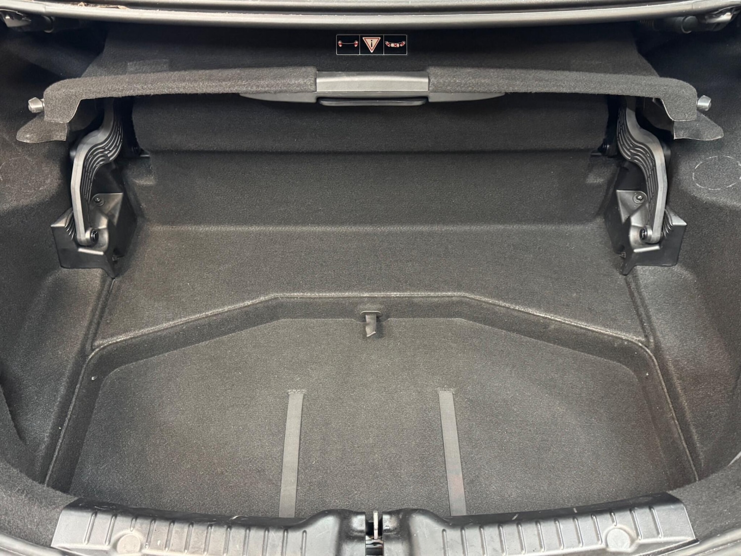 Used Mercedes-Benz SLC 2016 for sale - 76584439: Photo 24