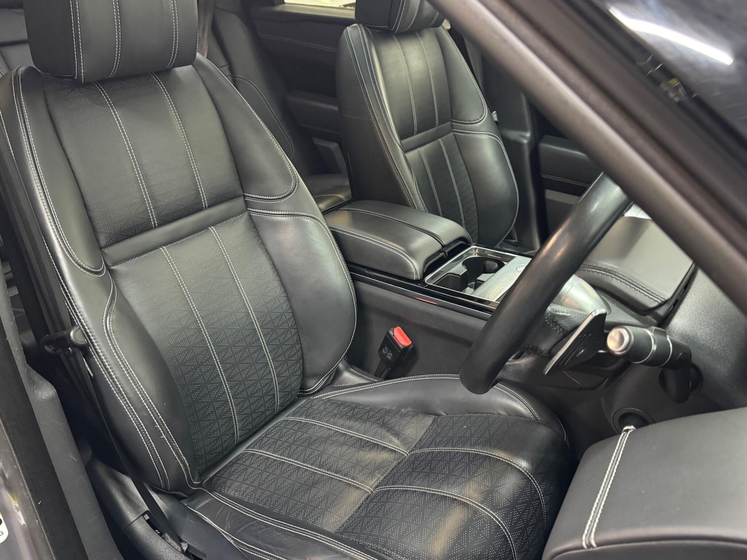 Used Land Rover Range Rover Velar 2019 for sale - 77290481: Photo 10