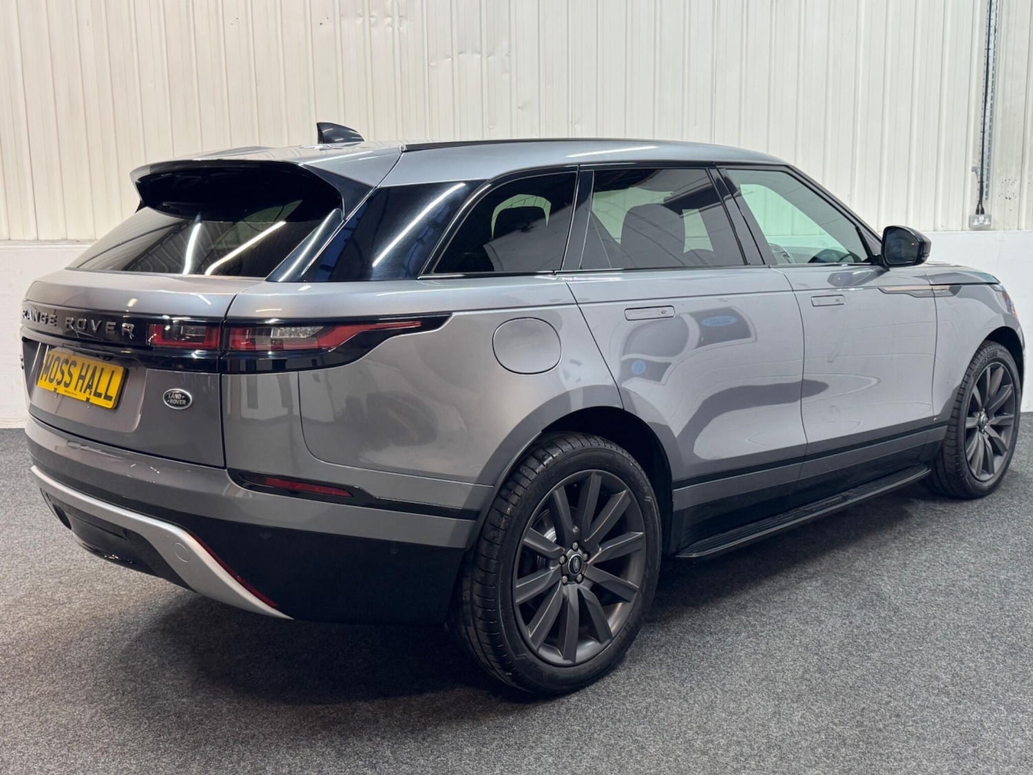 Used Land Rover Range Rover Velar 2019 for sale - 77290481: Photo 2