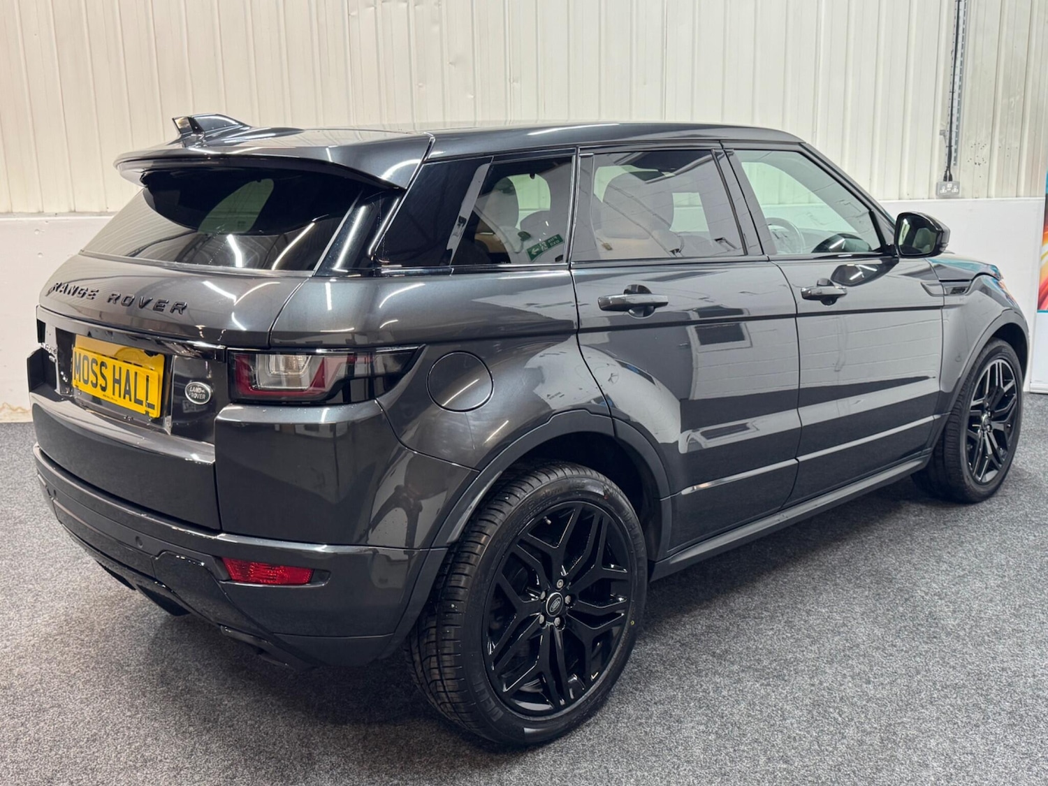 Used Land Rover Range Rover Evoque 2017 for sale - 76701490: Photo 2
