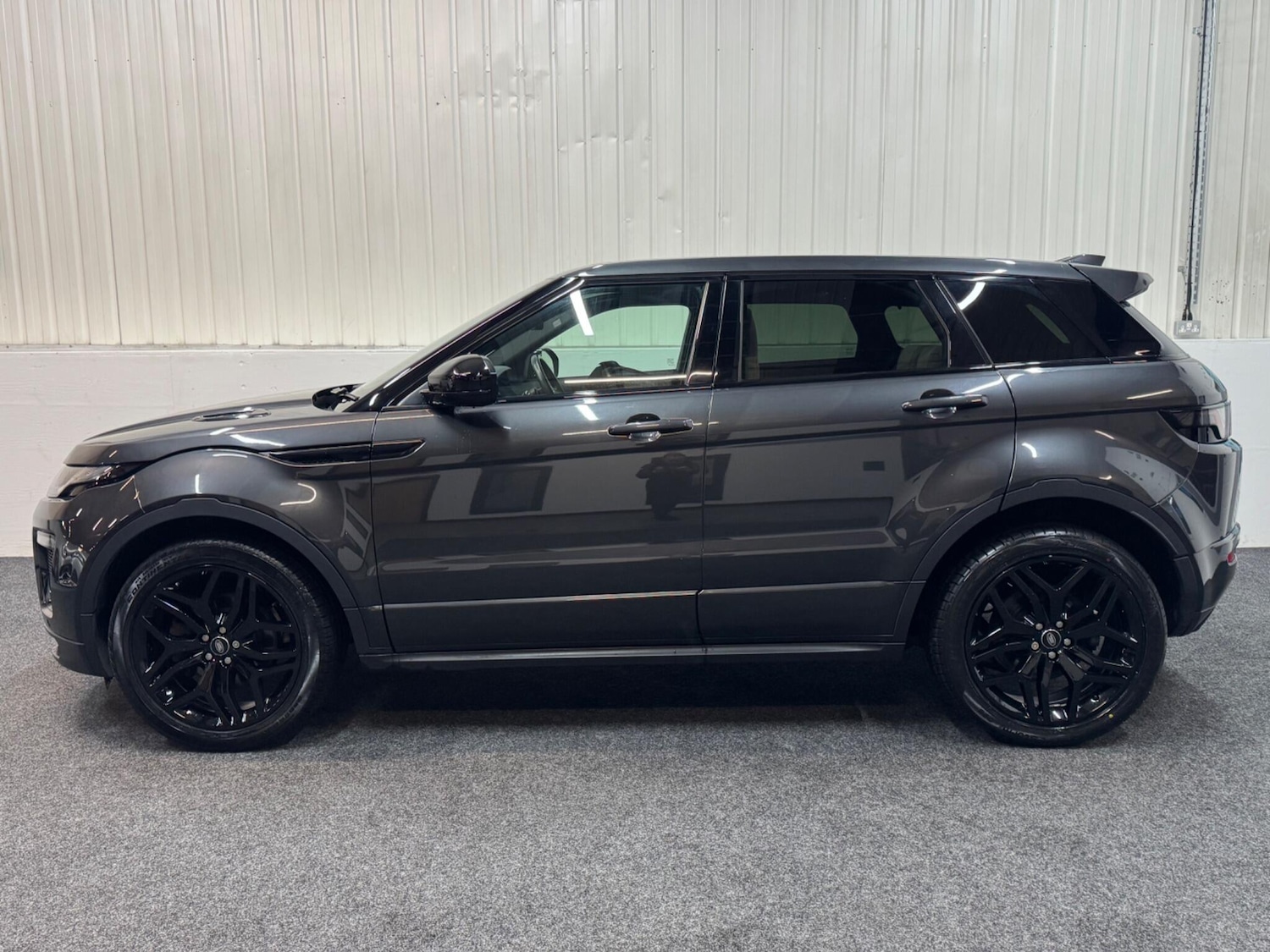Used Land Rover Range Rover Evoque 2017 for sale - 76701490: Photo 6