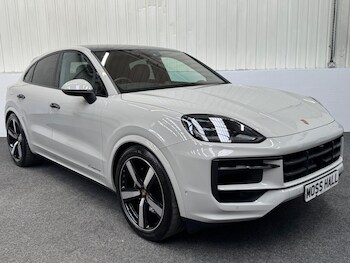 Used Porsche Cayenne 2025 for sale - 78318670: Photo