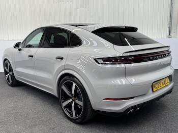 Used Porsche Cayenne 2025 for sale - 78318670: Photo