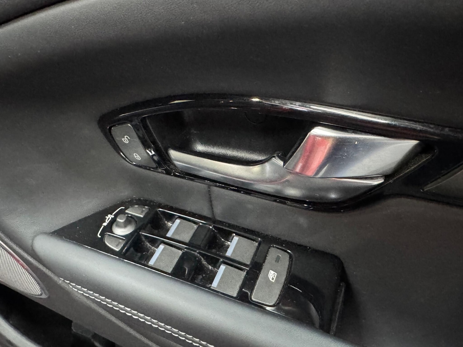 Used Land Rover Range Rover Evoque 2017 for sale - 75941627: Photo 24