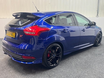 Used Ford Focus 2016 for sale - 76189157: Photo 2