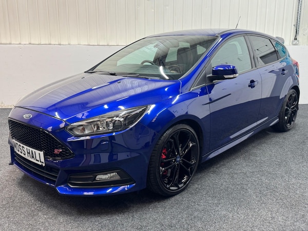 Used Ford Focus 2016 for sale - 76189157: Photo 3