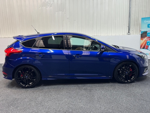 Used Ford Focus 2016 for sale - 76189157: Photo 5