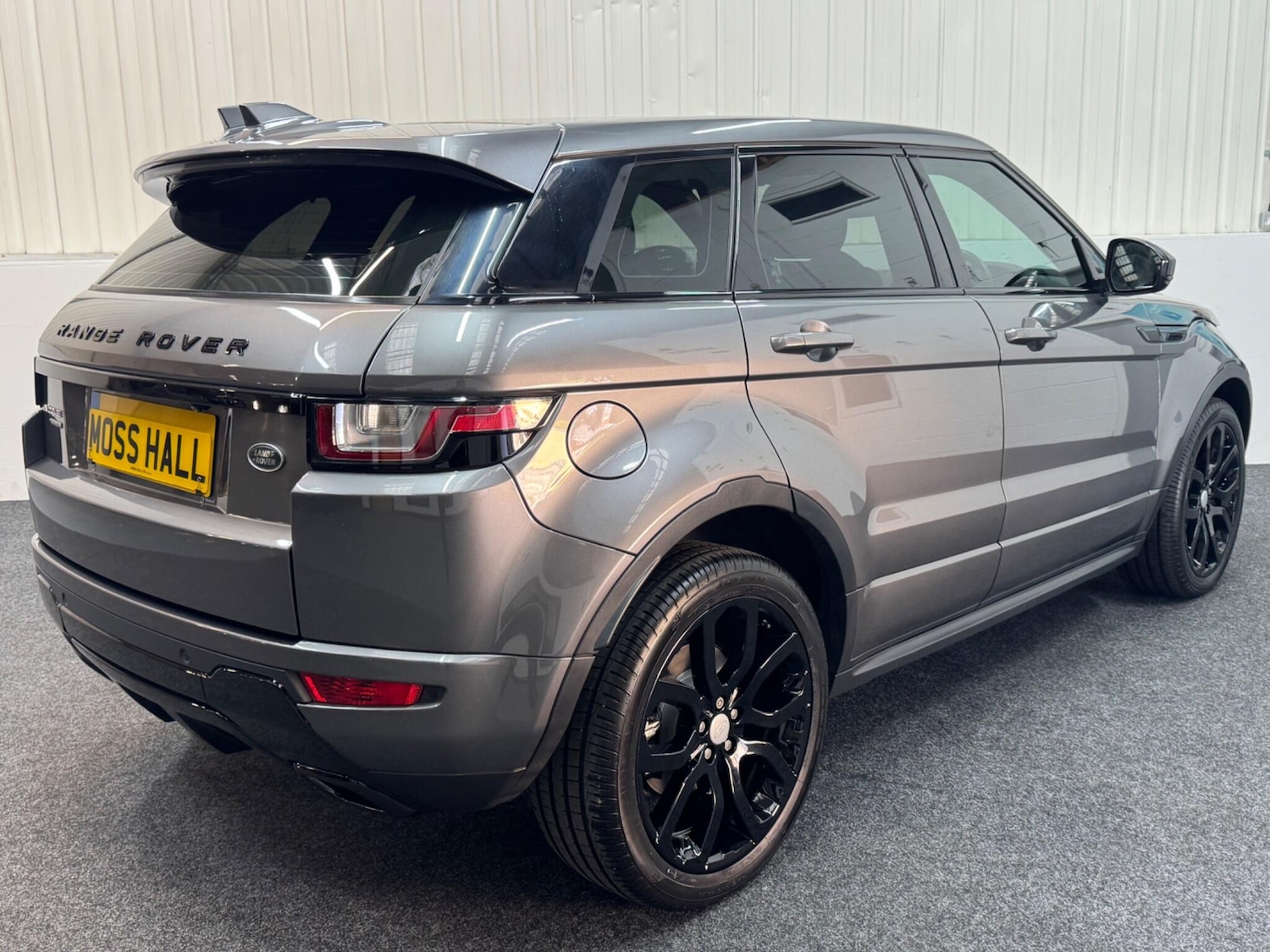 Used Land Rover Range Rover Evoque 2018 for sale - 75954079: Photo 2