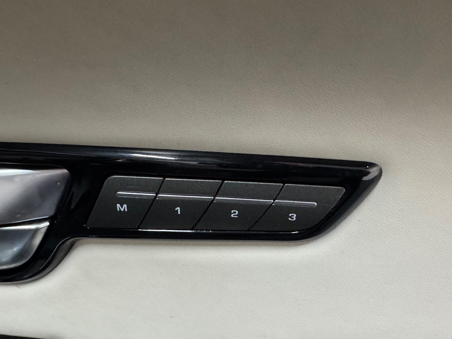 Used Land Rover Range Rover Evoque 2018 for sale - 75954079: Photo 9