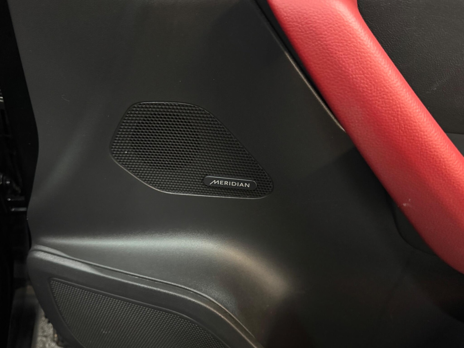 Used Jaguar F-Pace for sale - 76456602: Photo 18