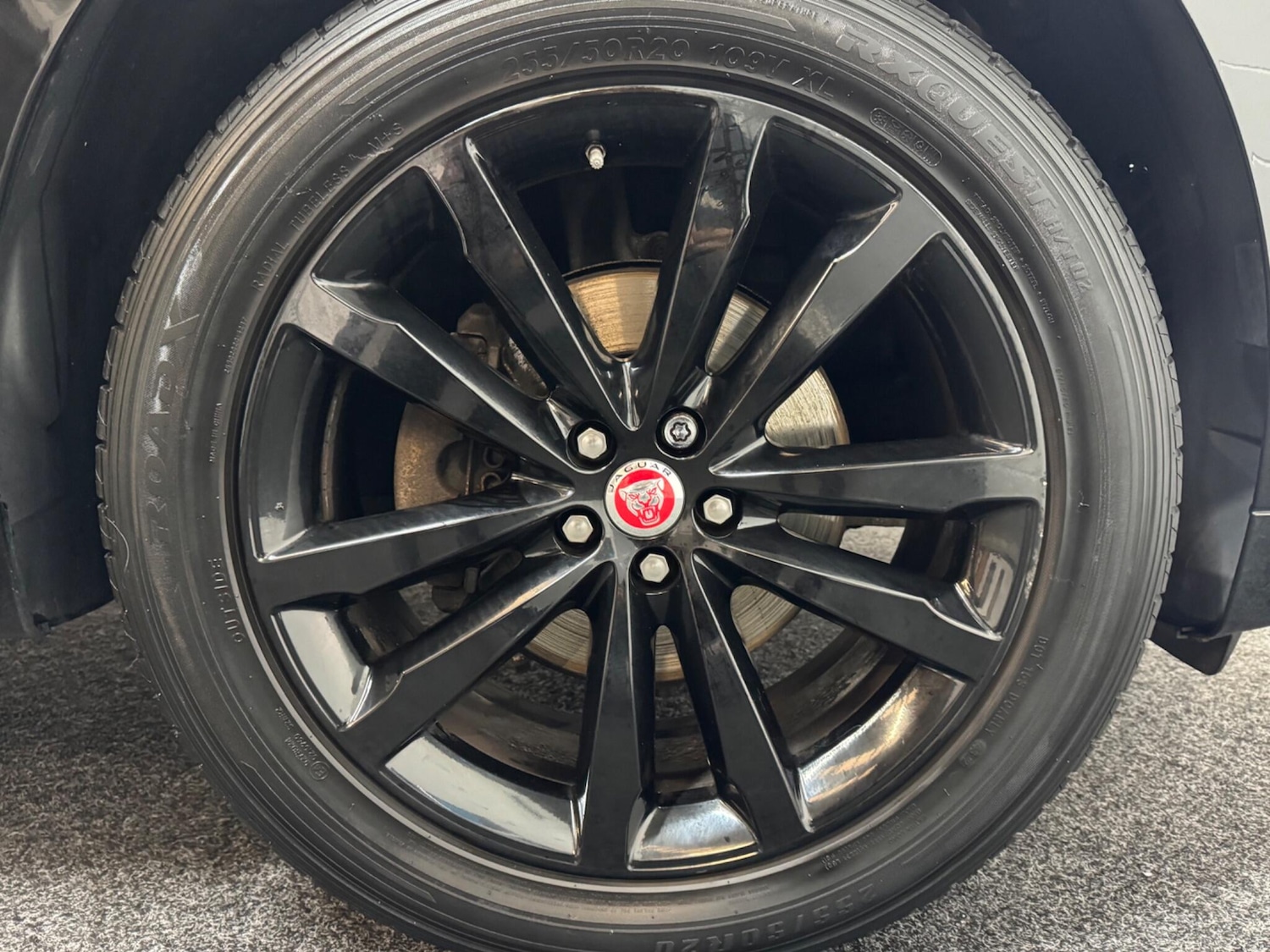 Used Jaguar F-Pace for sale - 76456602: Photo 27