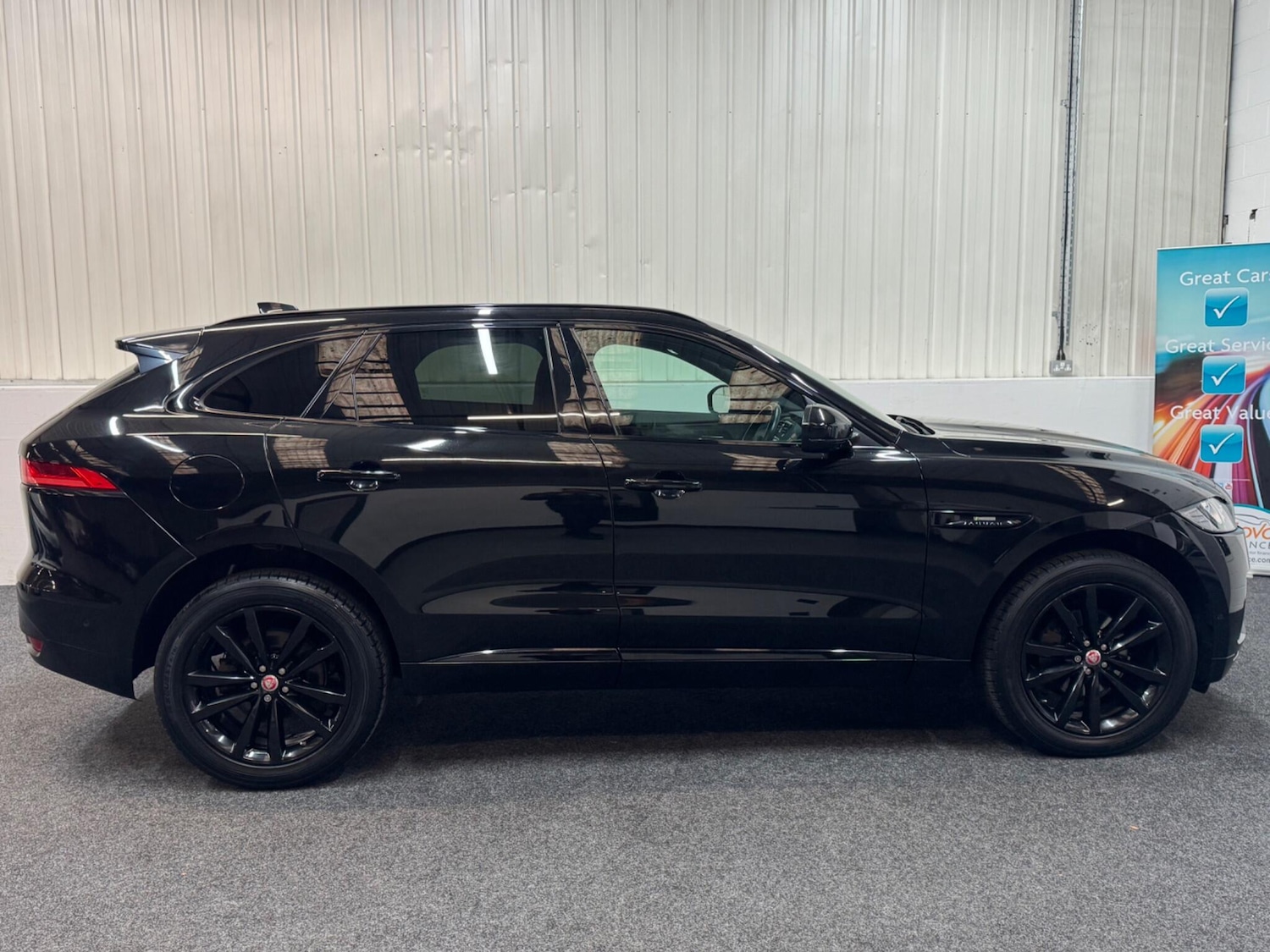 Used Jaguar F-Pace for sale - 76456602: Photo 5