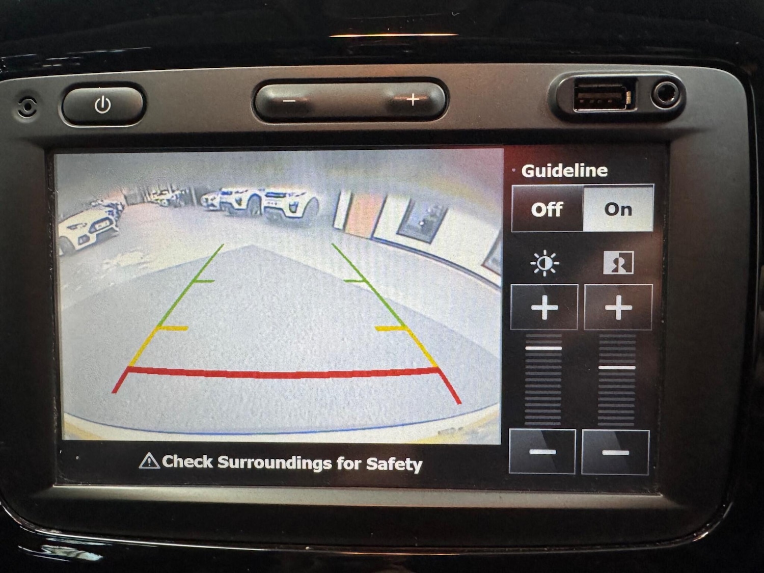 Used Renault Captur 2015 for sale - 77925902: Photo 13