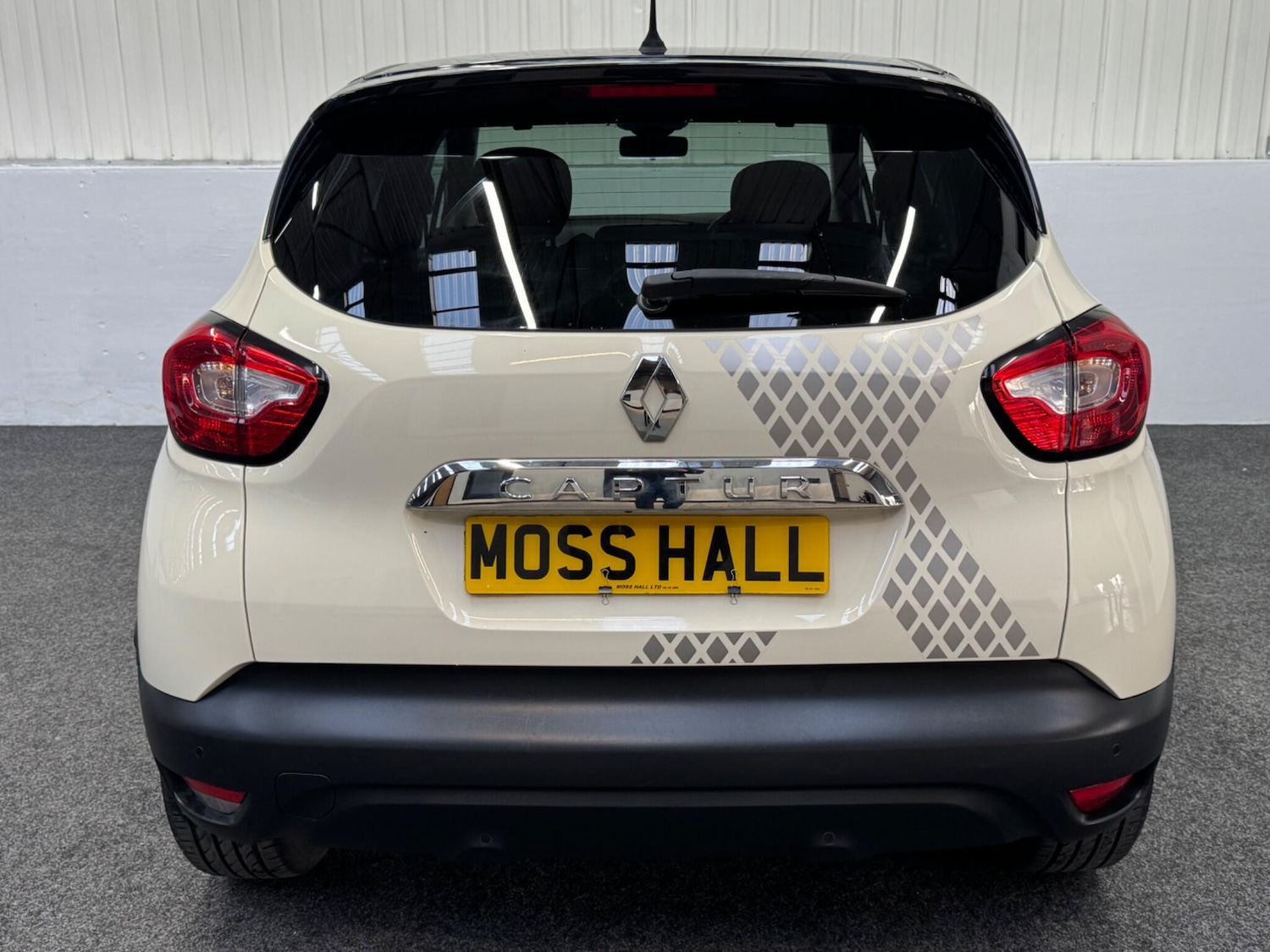 Used Renault Captur 2015 for sale - 77925902: Photo 8