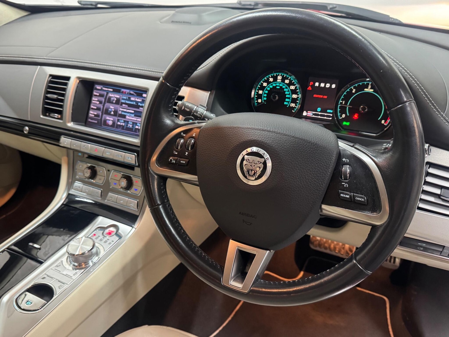 Used Jaguar XF for sale - 76965339: Photo 9