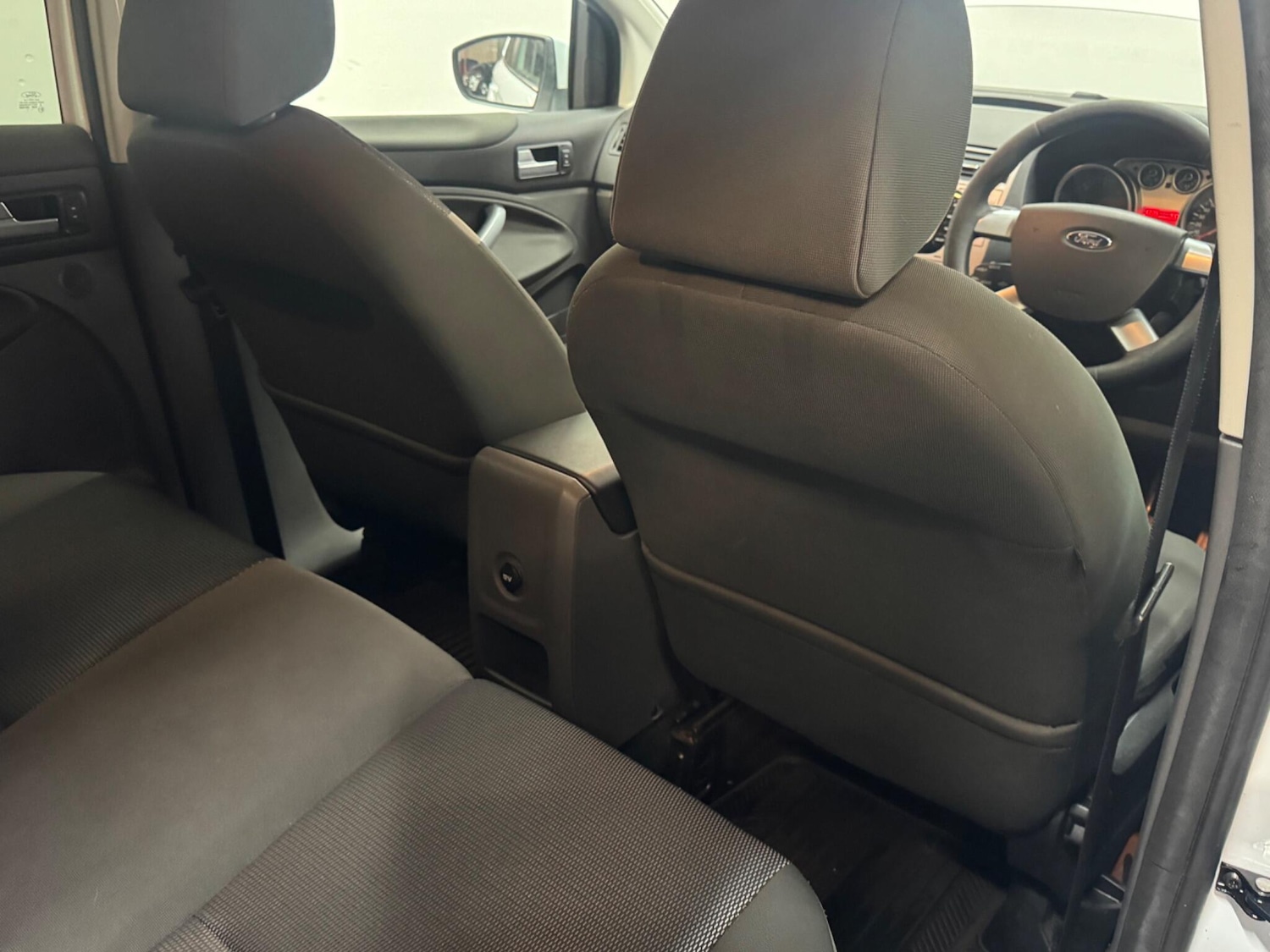 Used Ford Kuga 2011 for sale - 76398421: Photo 11