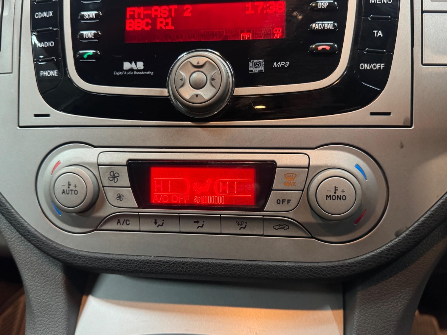 Used Ford Kuga 2011 for sale - 76398421: Photo 16