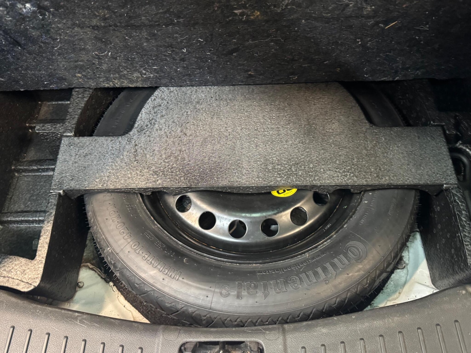 Used Ford Kuga 2011 for sale - 76398421: Photo 19