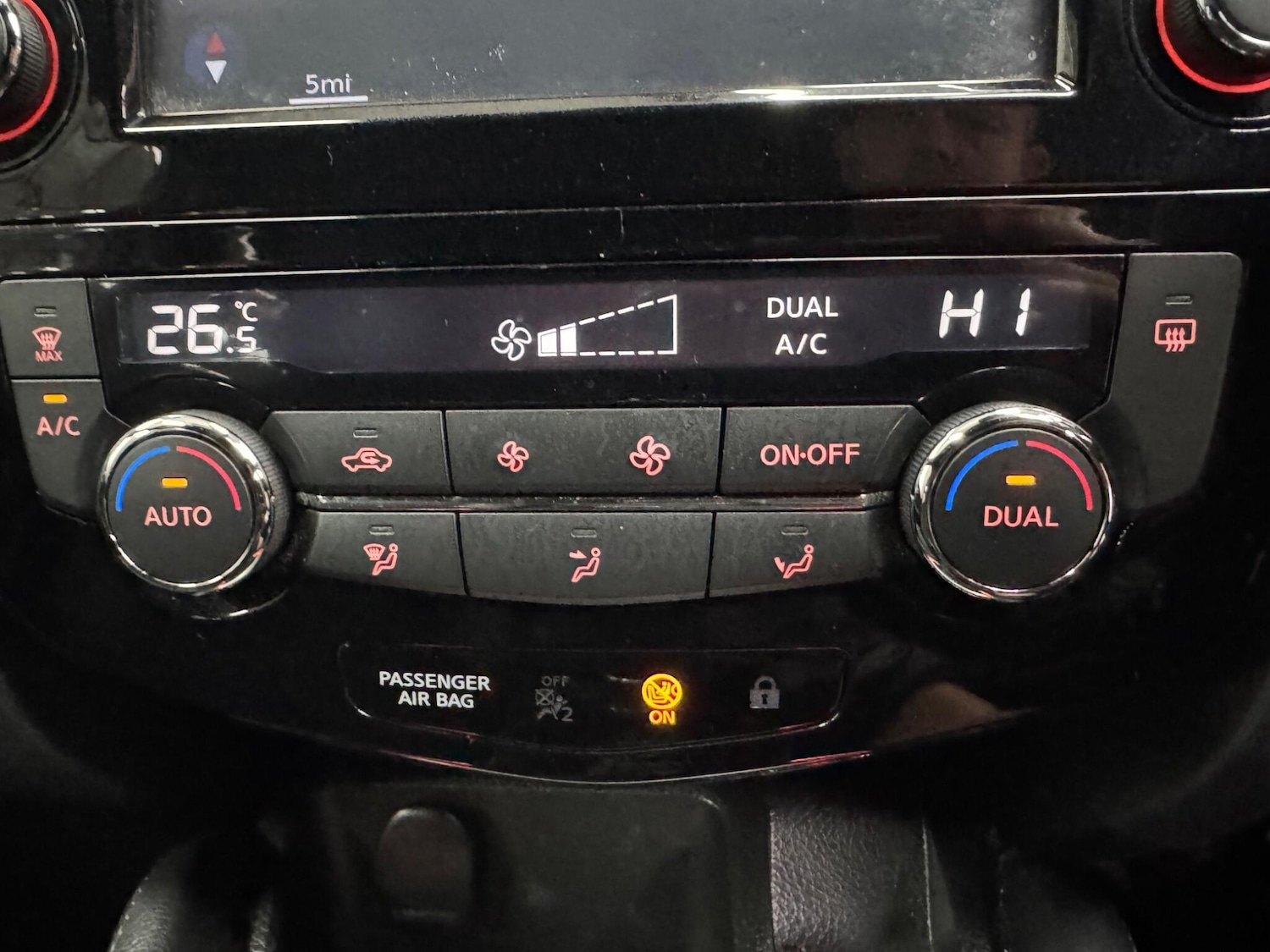 Used Nissan Qashqai 2017 for sale - 76912895: Photo 15