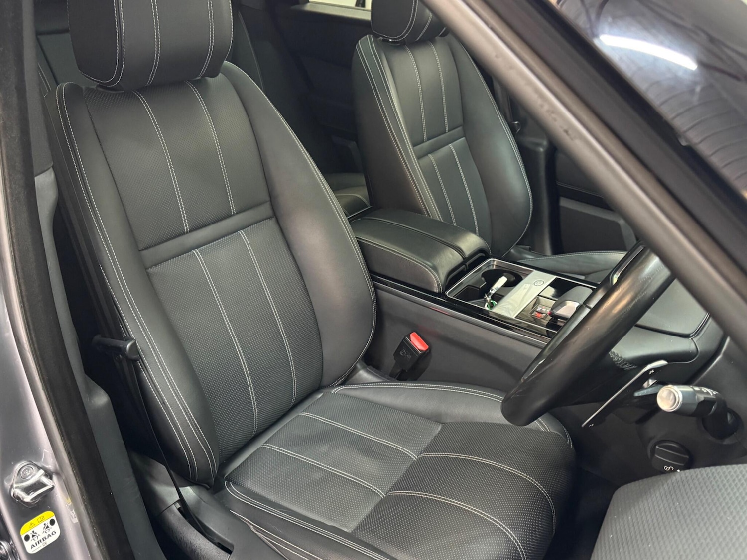 Used Land Rover Range Rover Velar 2021 for sale - 76433203: Photo 10