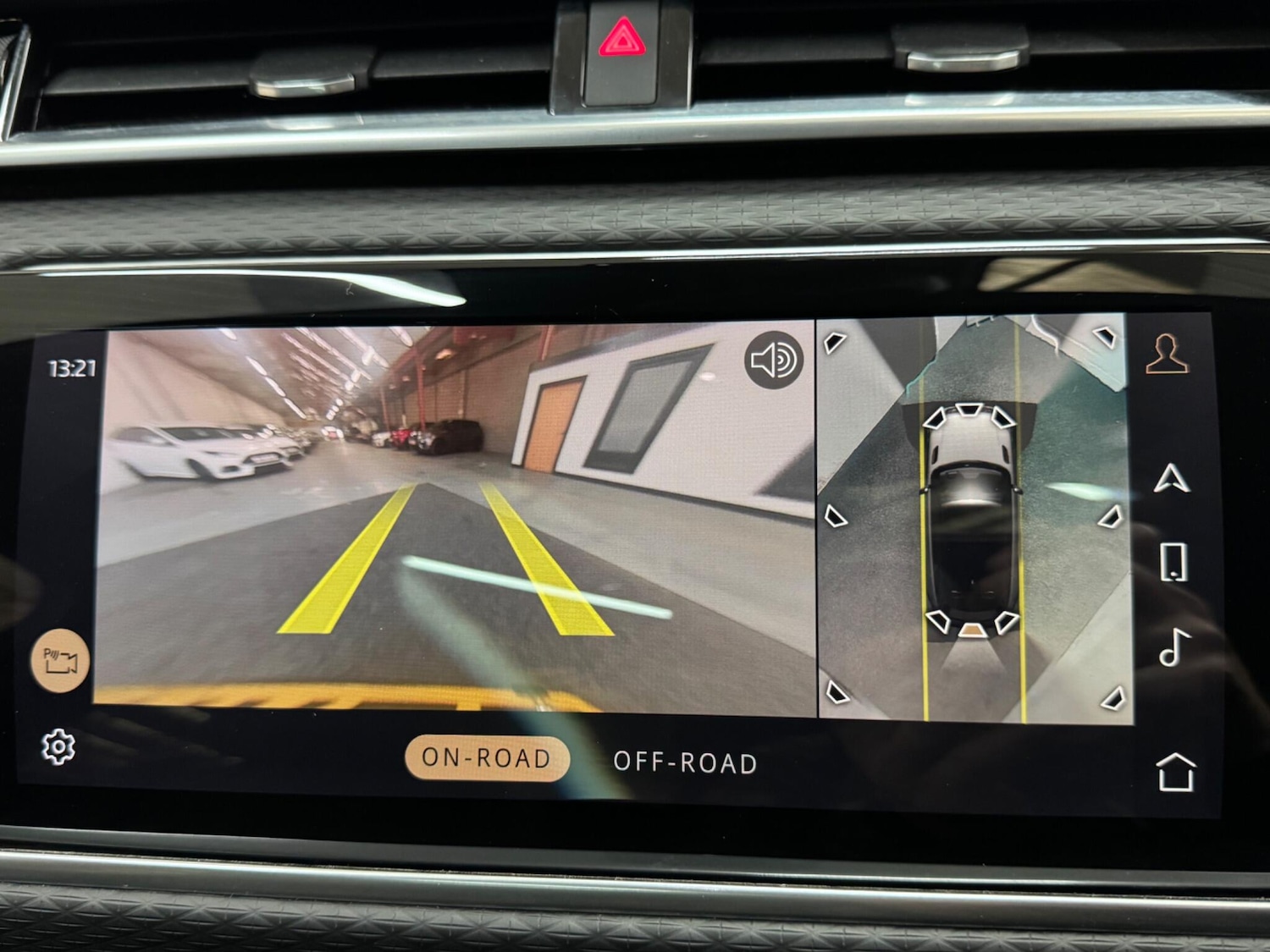 Used Land Rover Range Rover Velar 2021 for sale - 76433203: Photo 16