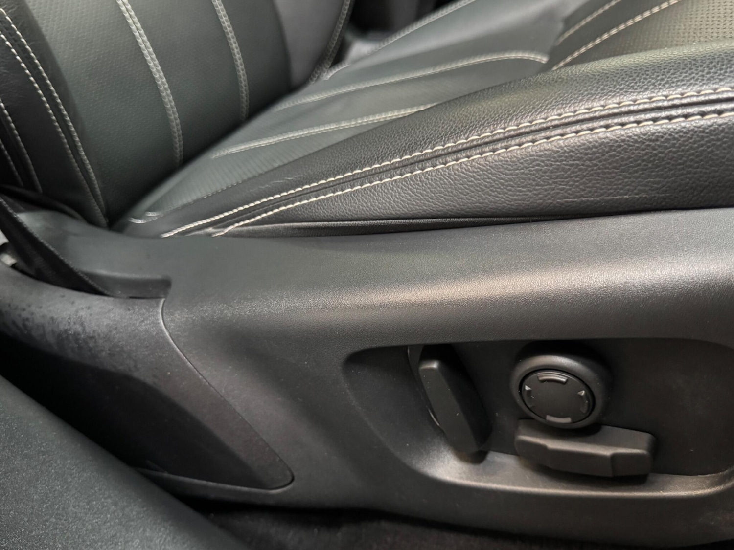 Used Land Rover Range Rover Velar 2021 for sale - 76433203: Photo 22