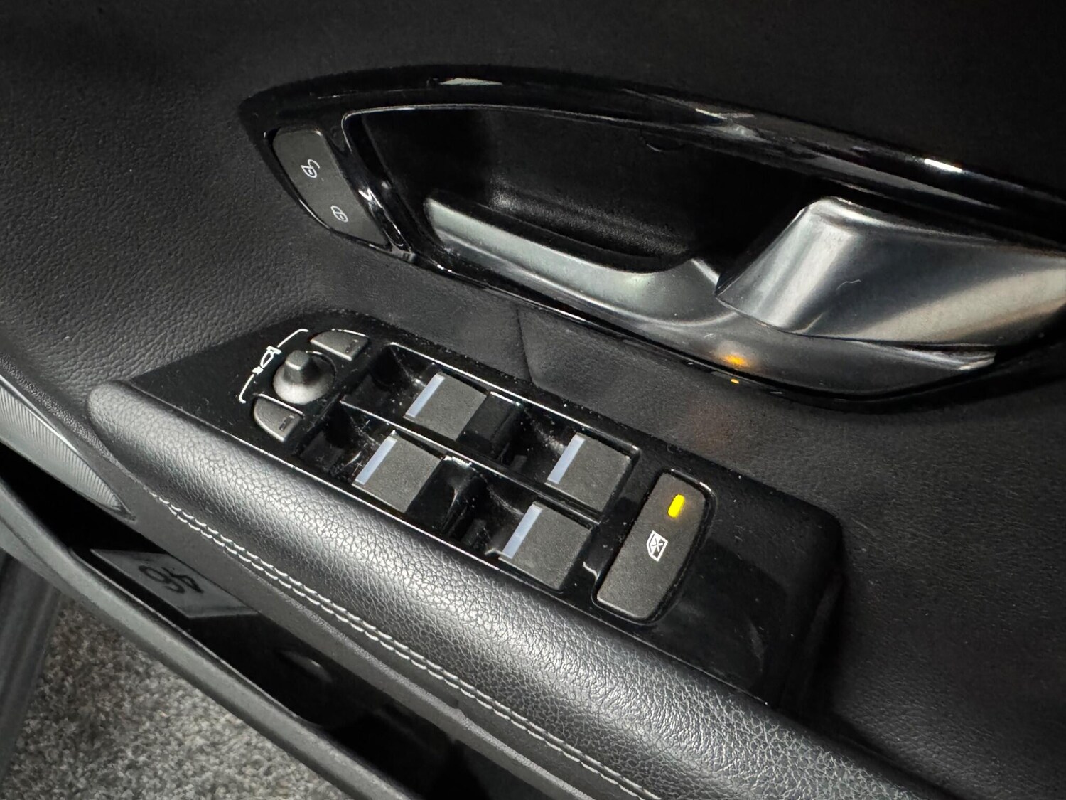 Used Land Rover Range Rover Evoque 2017 for sale - 77940103: Photo 22