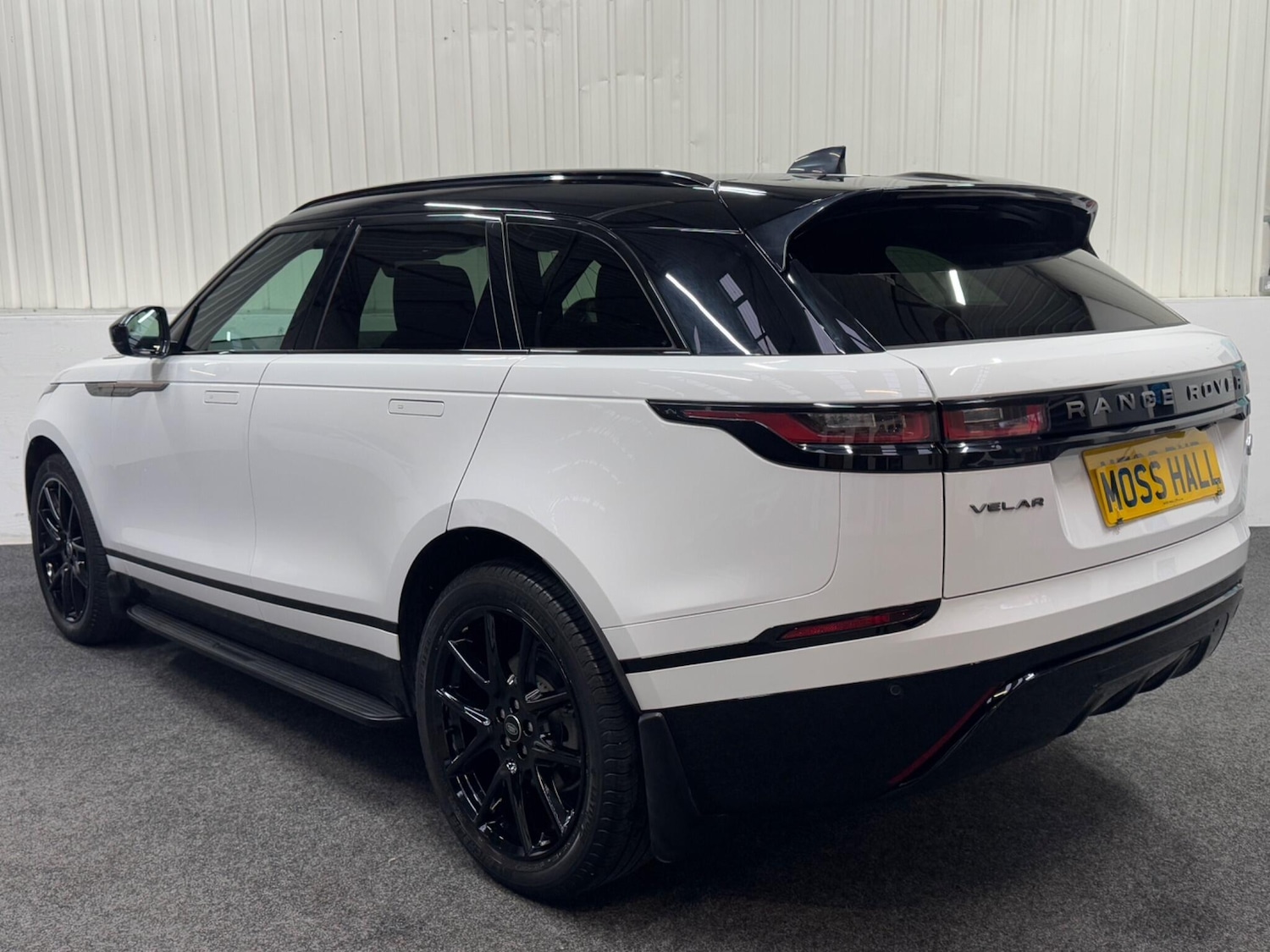 Used Land Rover Range Rover Velar 2022 for sale - 77305590: Photo 4