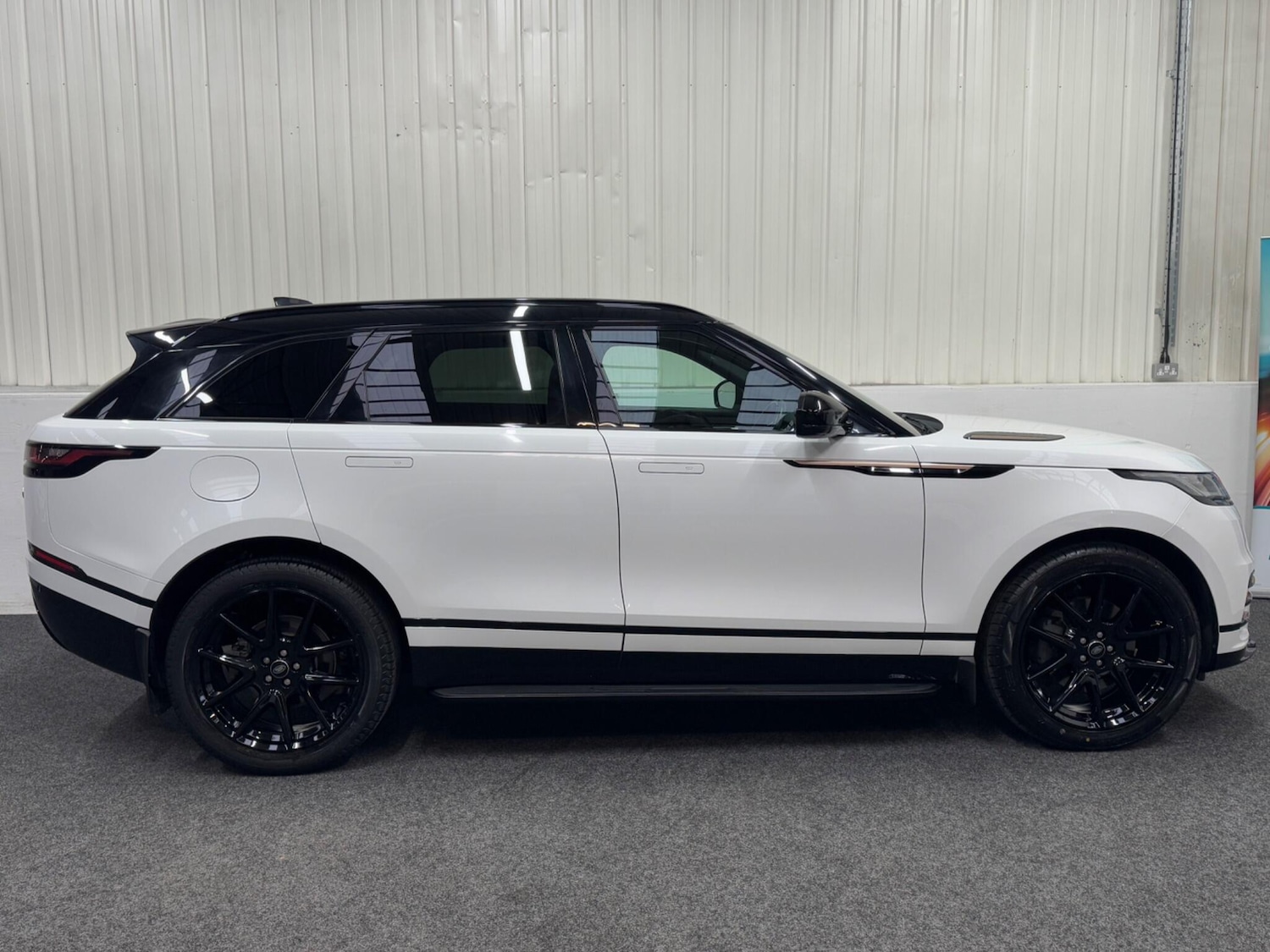 Used Land Rover Range Rover Velar 2022 for sale - 77305590: Photo 5