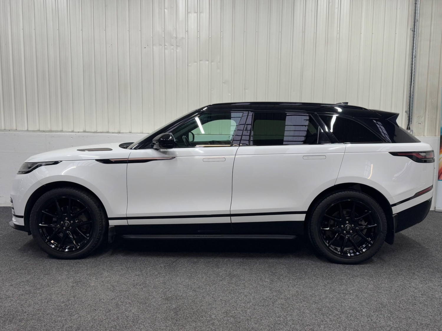 Used Land Rover Range Rover Velar 2022 for sale - 77305590: Photo 6