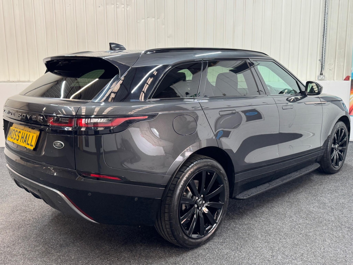 Used Land Rover Range Rover Velar 2018 for sale - 75940494: Photo 2