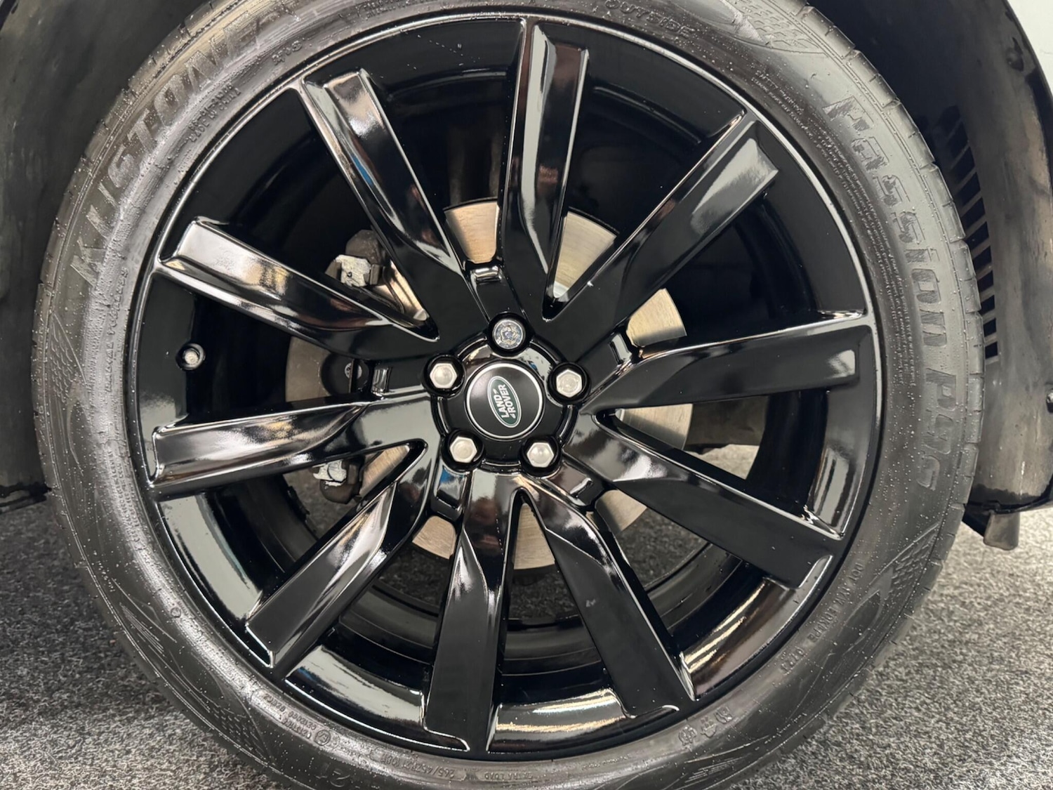 Used Land Rover Range Rover Velar 2018 for sale - 75940494: Photo 28