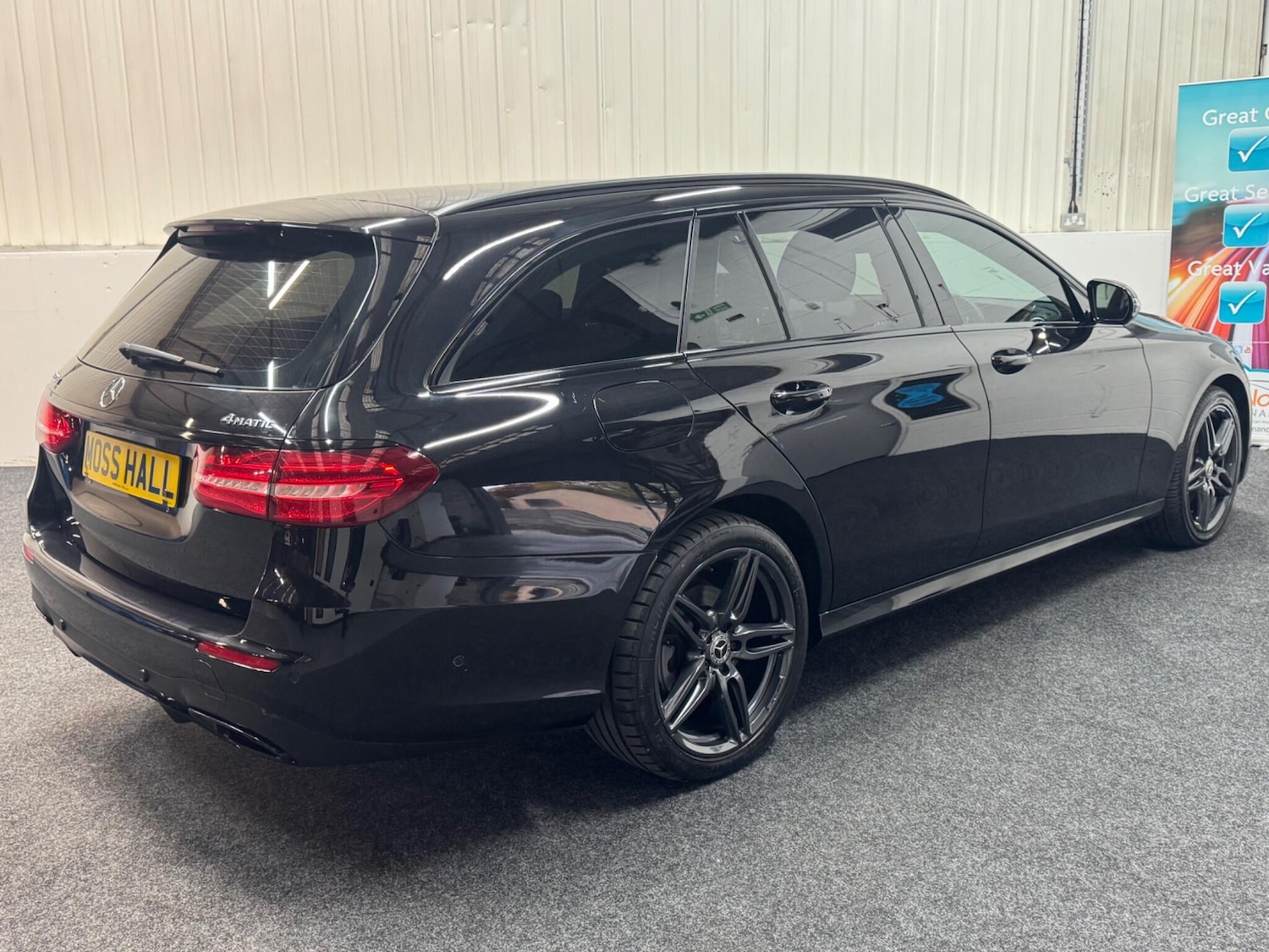 Used Mercedes-Benz E Class 2017 for sale - 76336768: Photo 2