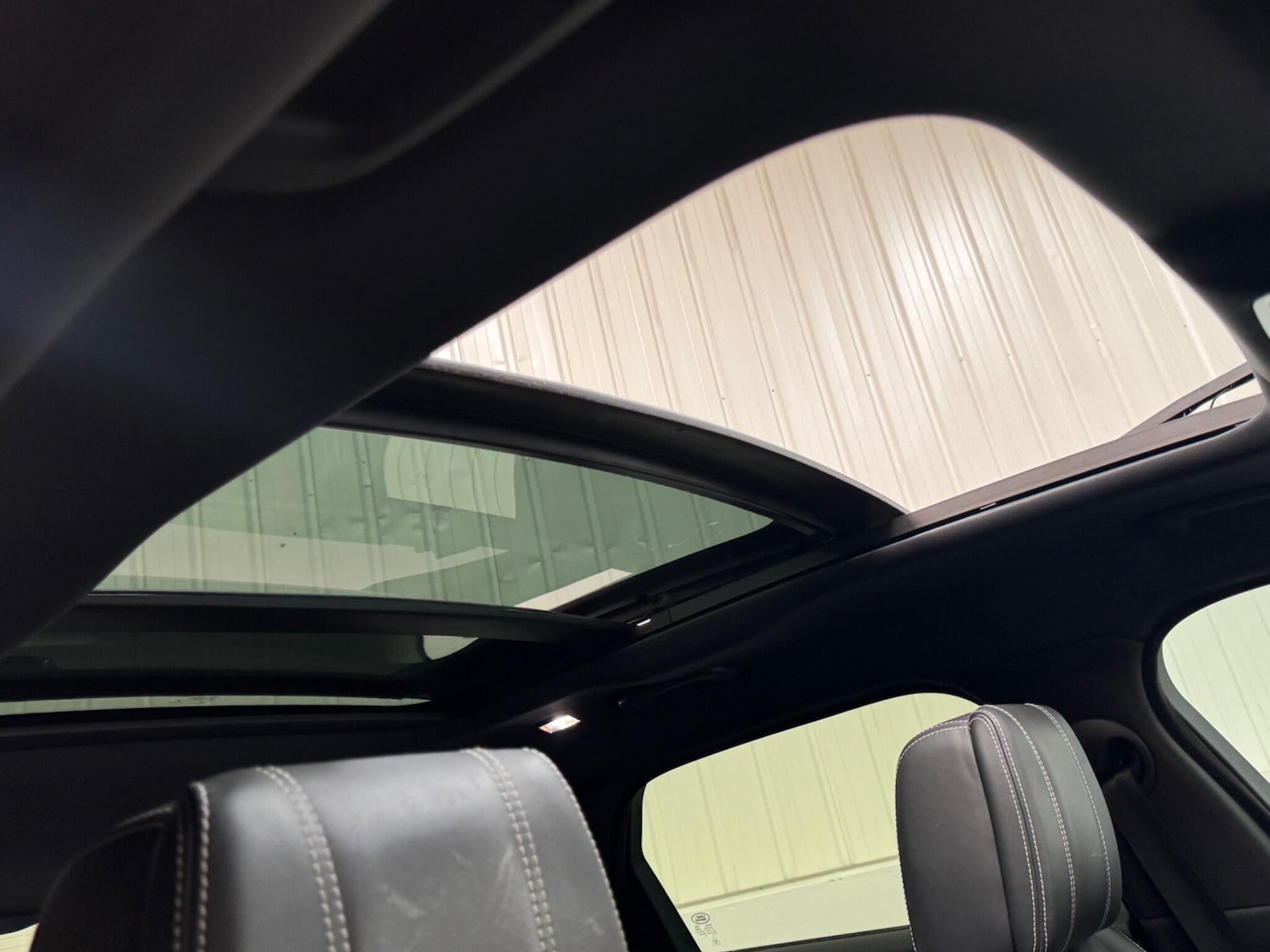 Used Land Rover Range Rover Velar 2018 for sale - 76849661: Photo 13