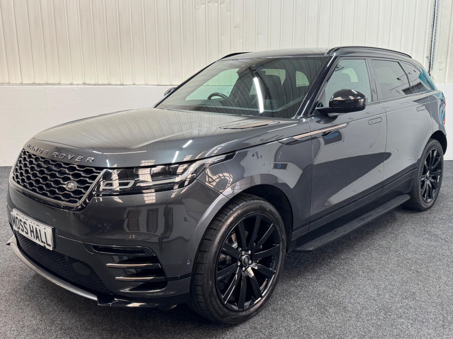 Used Land Rover Range Rover Velar 2018 for sale - 76849661: Photo 3
