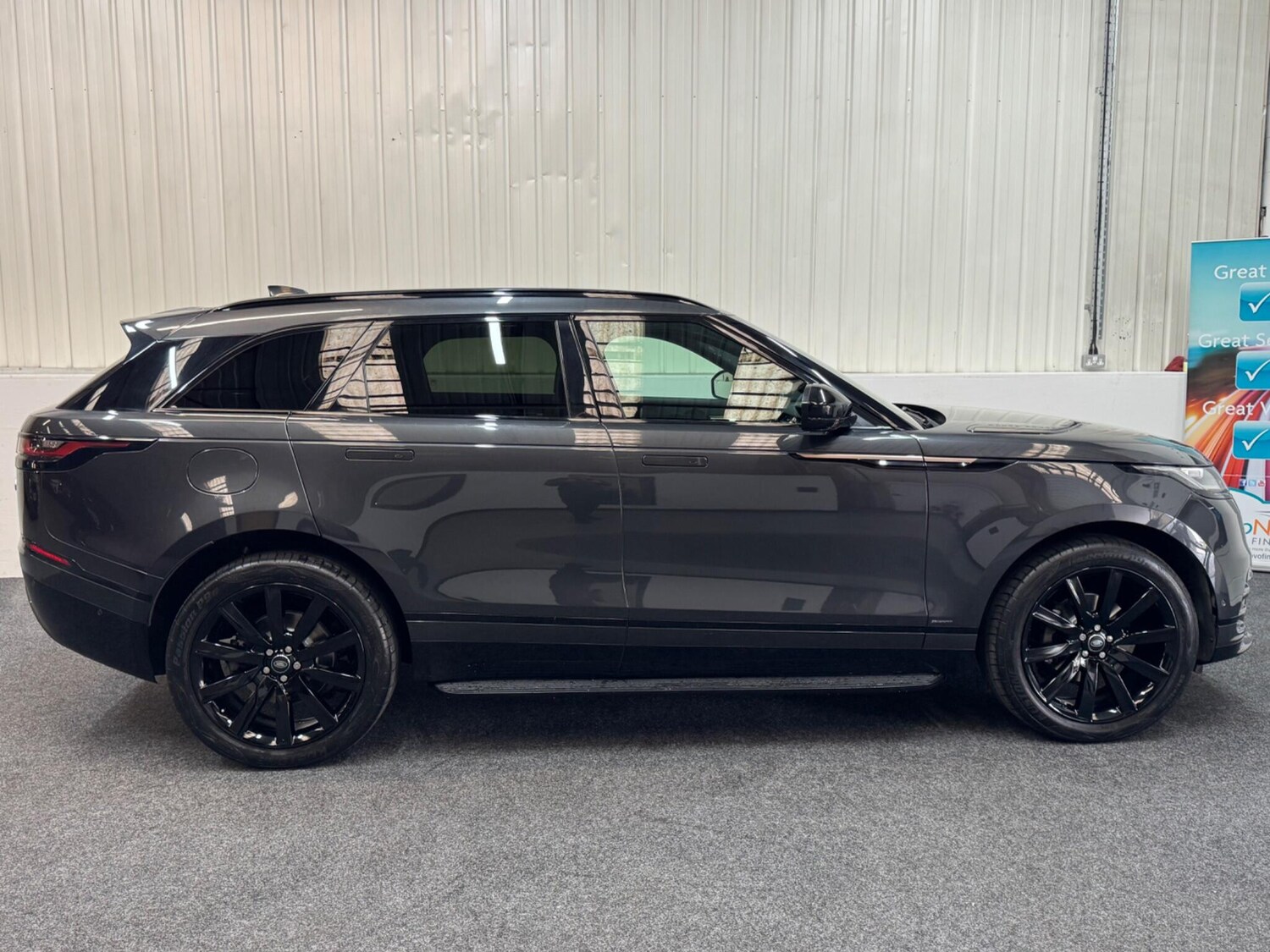Used Land Rover Range Rover Velar 2018 for sale - 76849661: Photo 5