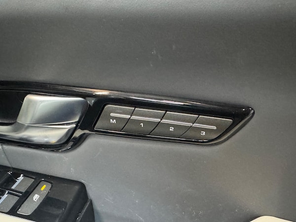 Used Land Rover Range Rover Evoque 2019 for sale - 76137893: Photo 23