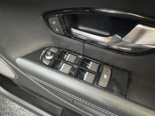 Used Land Rover Range Rover Evoque 2017 for sale - 74957516: Photo 25