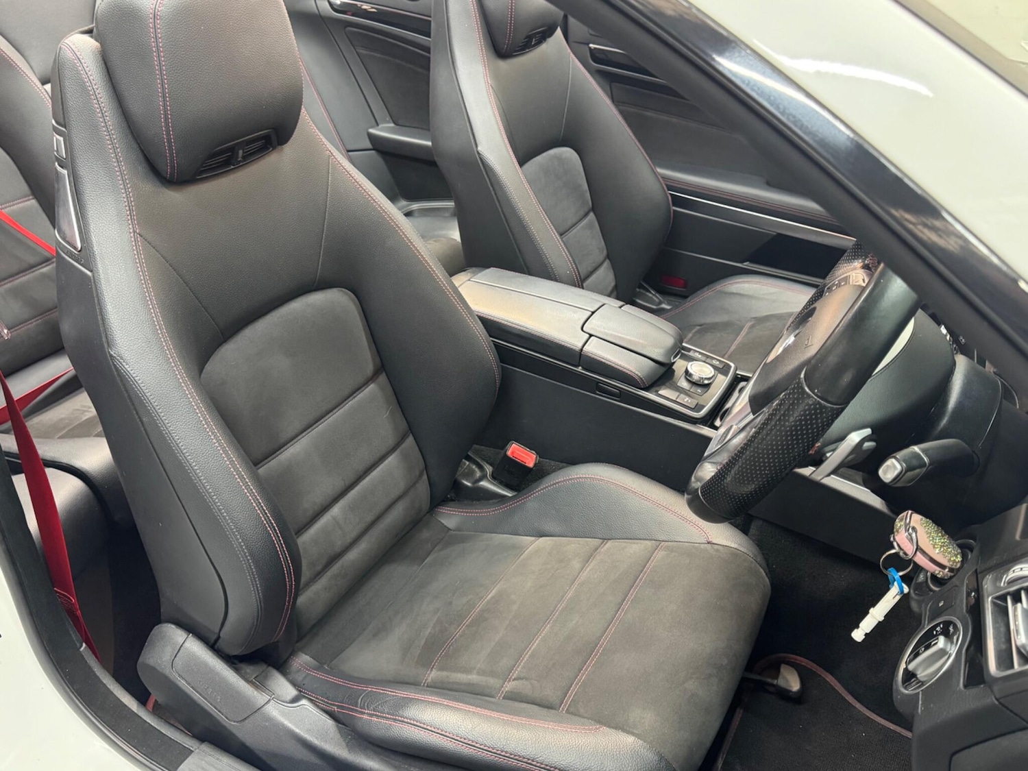 Used Mercedes-Benz E Class 2014 for sale - 76349480: Photo 11