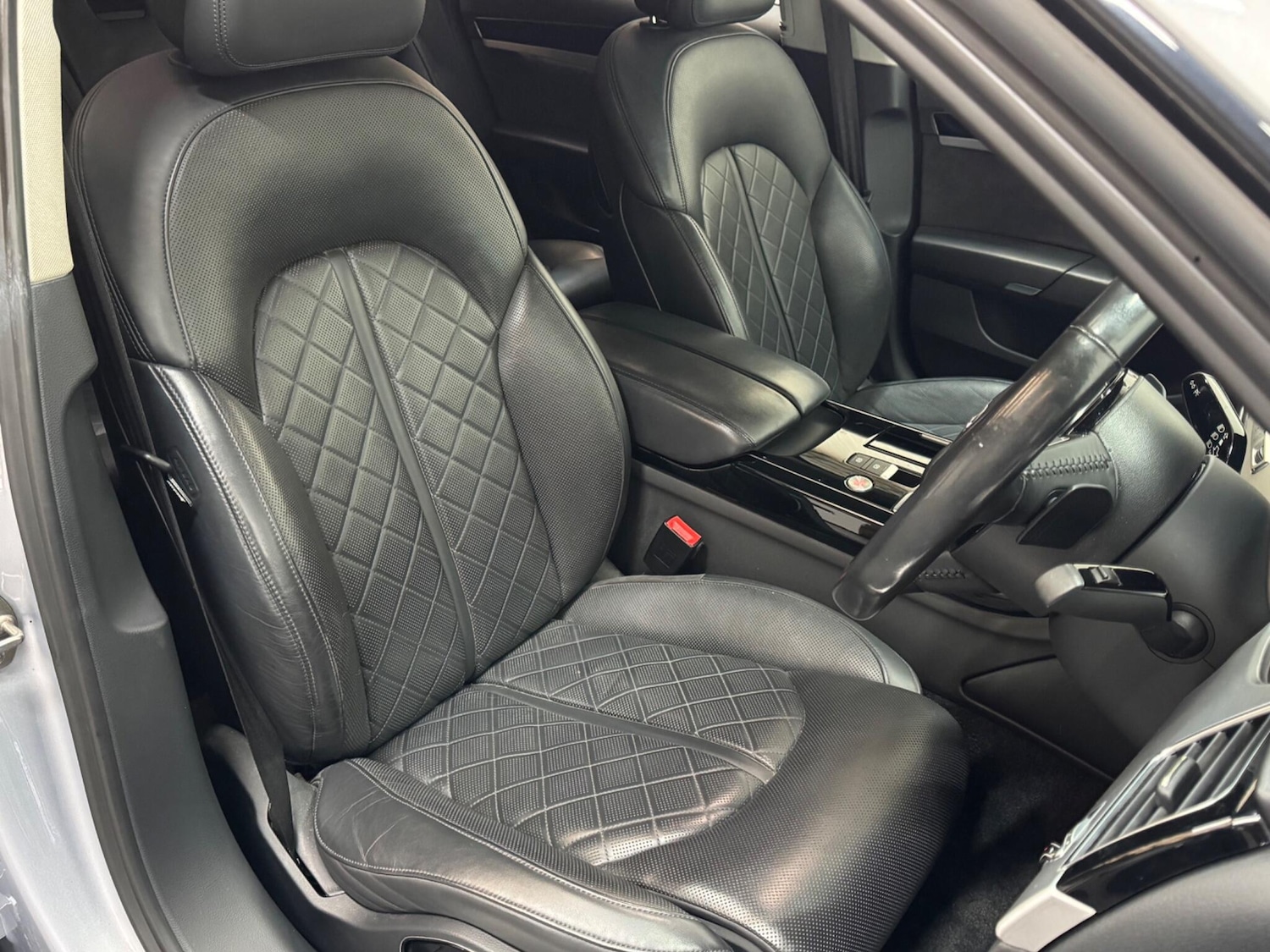 Used Audi A8 2017 for sale - 76990339: Photo 10